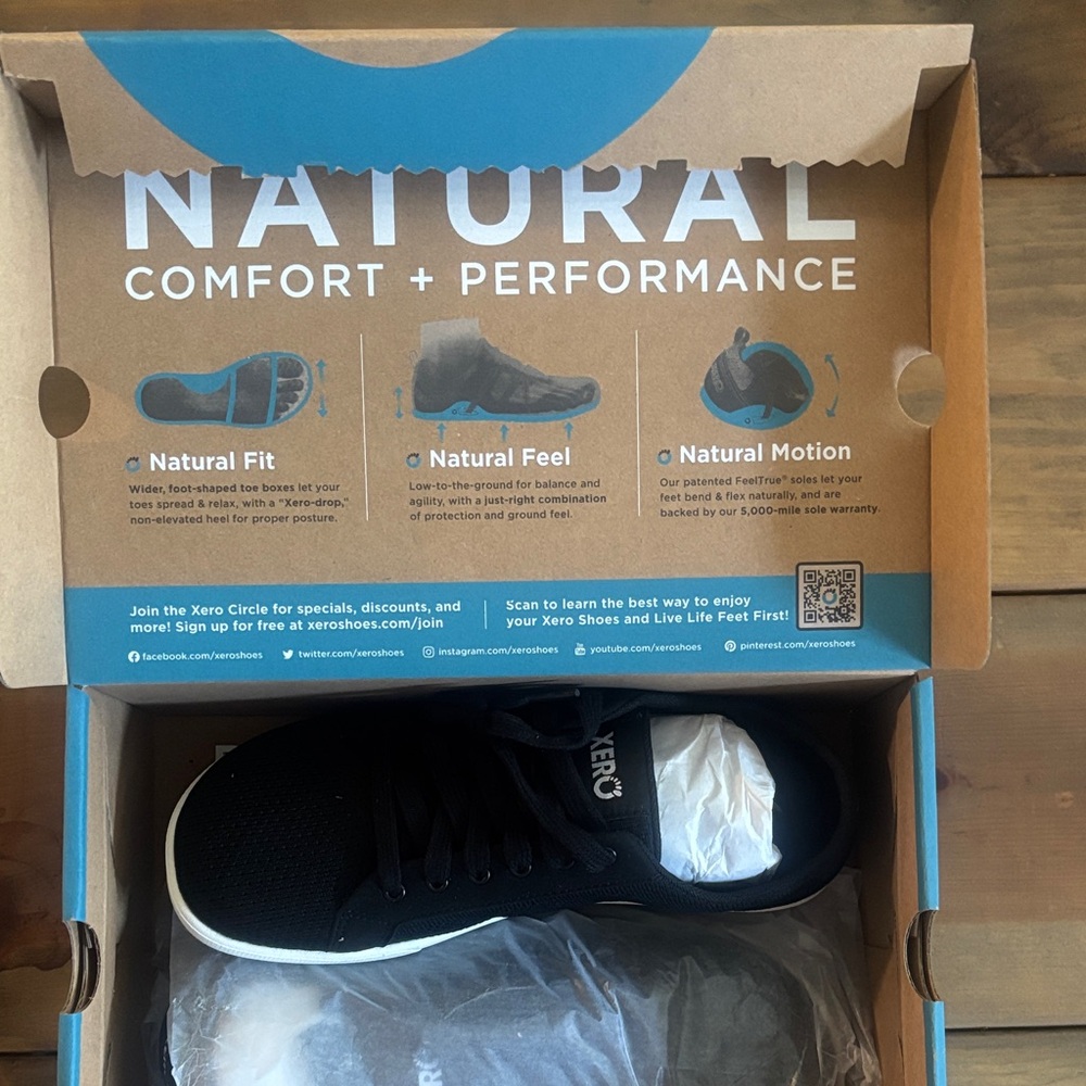 Xero Black Men's Sneakers